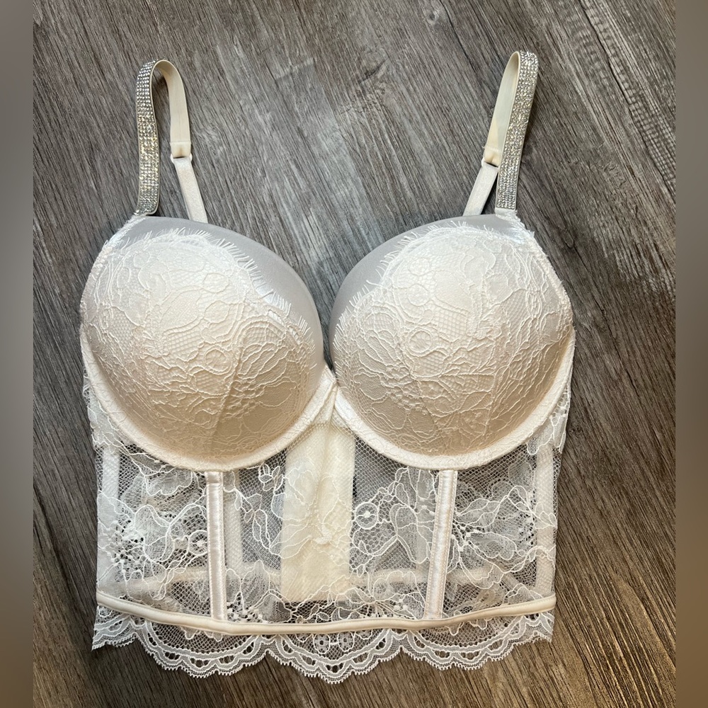 COPY - Victoria’s Secret white shine strap “bombshell”  bra 32DD.